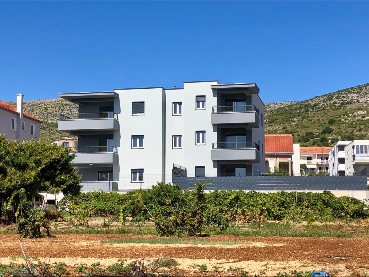 Apartment Tilda Трогир Екстериор снимка