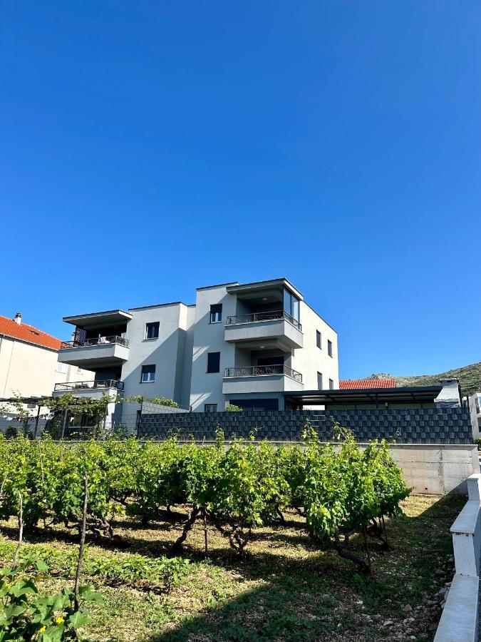 Apartment Tilda Трогир Екстериор снимка